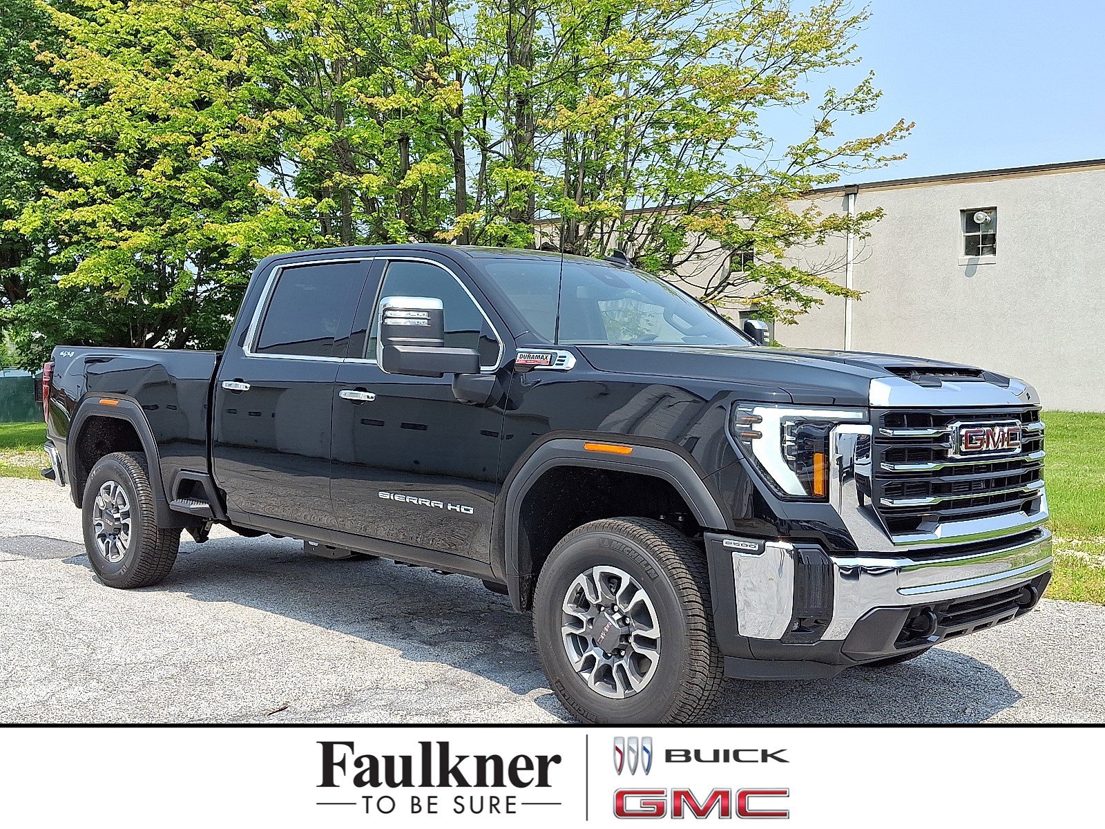 New 2025 GMC Sierra 2500 SLT image 1