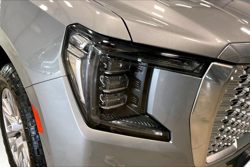 Used 2024 GMC Yukon Denali AWD/4WD image 34