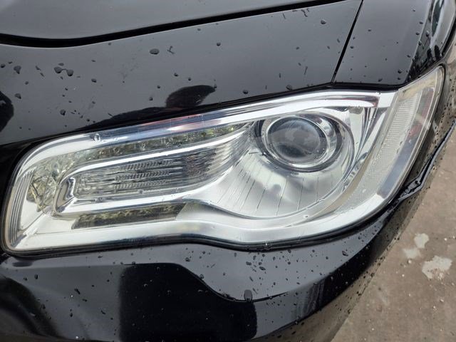 Used 2016 Chrysler 300 Limited w/ Driver Convenience Group image 20