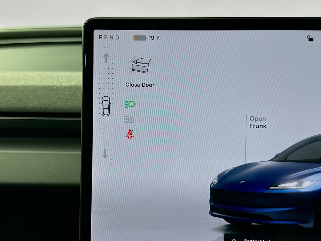 Used 2025 Tesla Model 3 Long Range AWD/4WD image 17