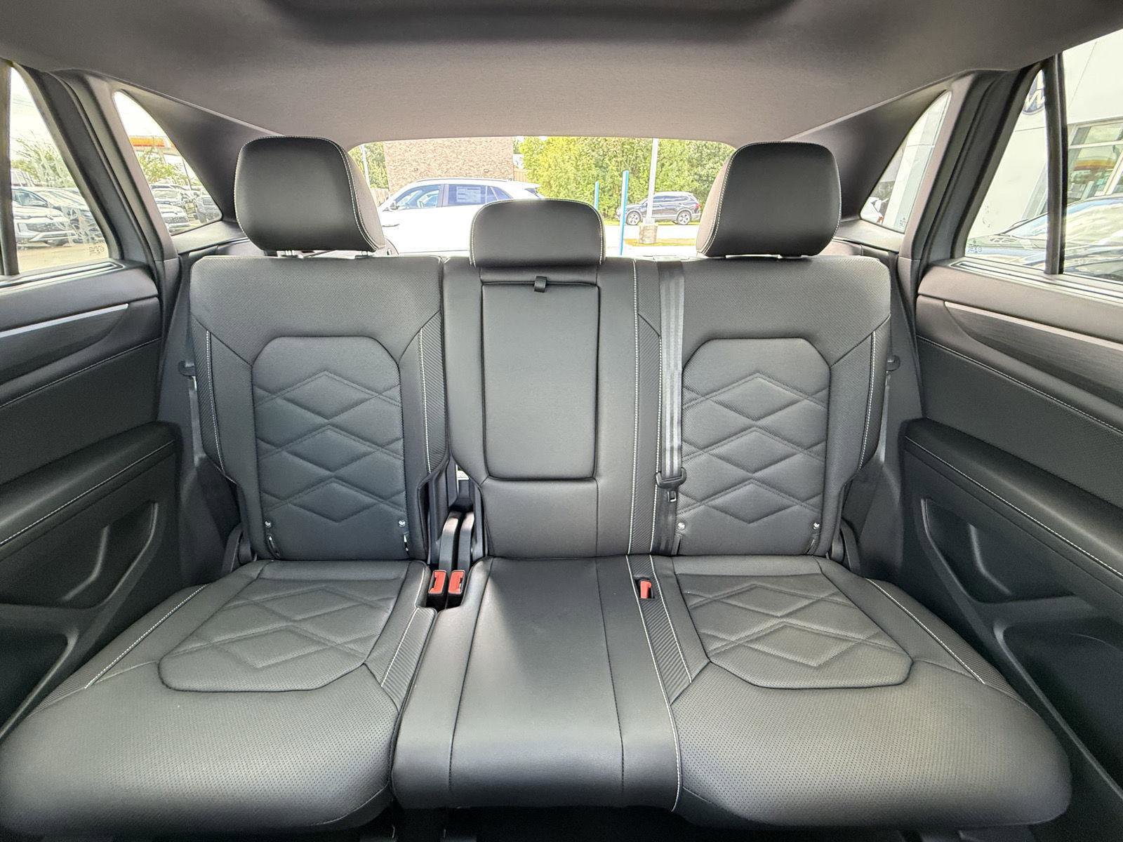 New 2026 Volkswagen Atlas Cross Sport SE image 17