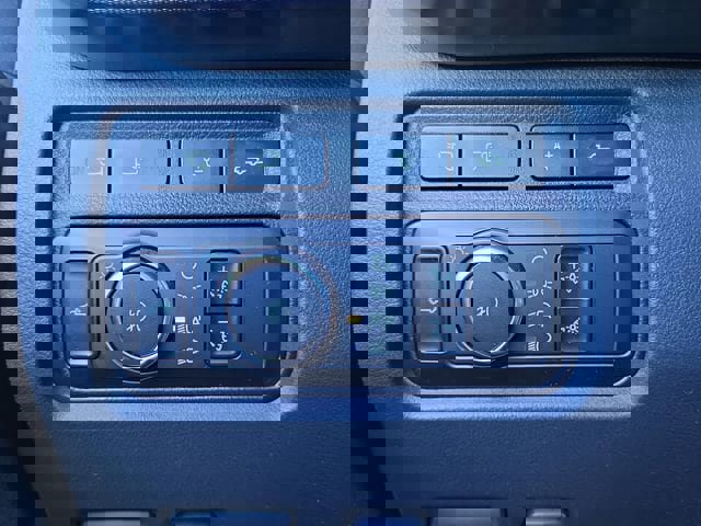 Used 2024 Ford F250 Platinum image 26