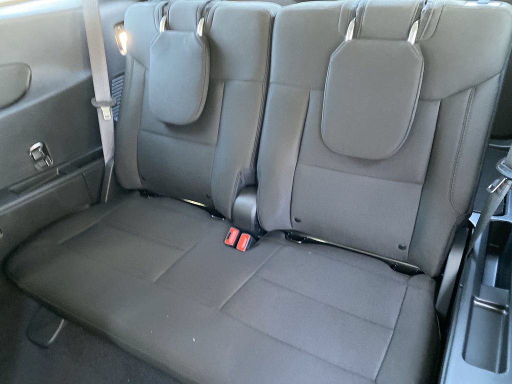 Used 2024 Ford Explorer XLT RWD image 38