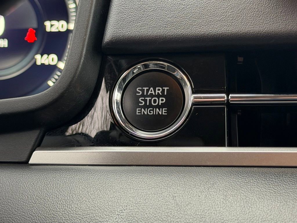 Used 2023 Mitsubishi Outlander SEL image 26