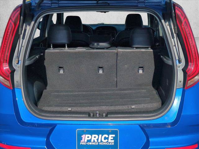 Used 2021 Kia Soul Turbo FWD image 6