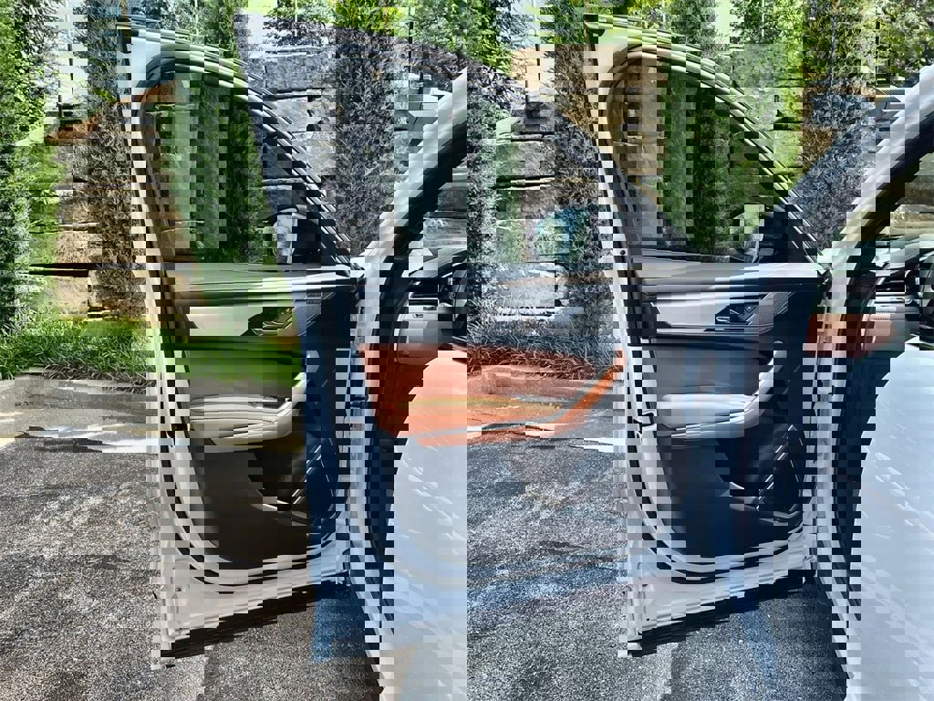 New 2026 Jaguar F-PACE R-Dynamic S image 17