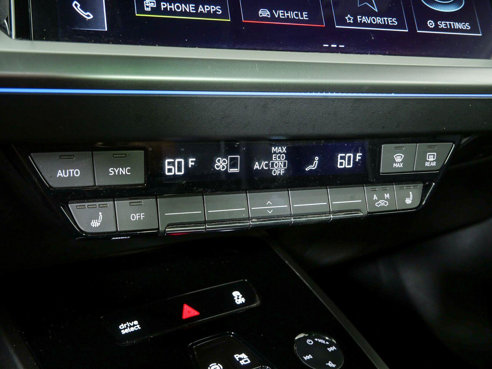 Used 2023 Audi Q4 e-tron Prestige w/ Black Optic Package AWD/4WD image 18