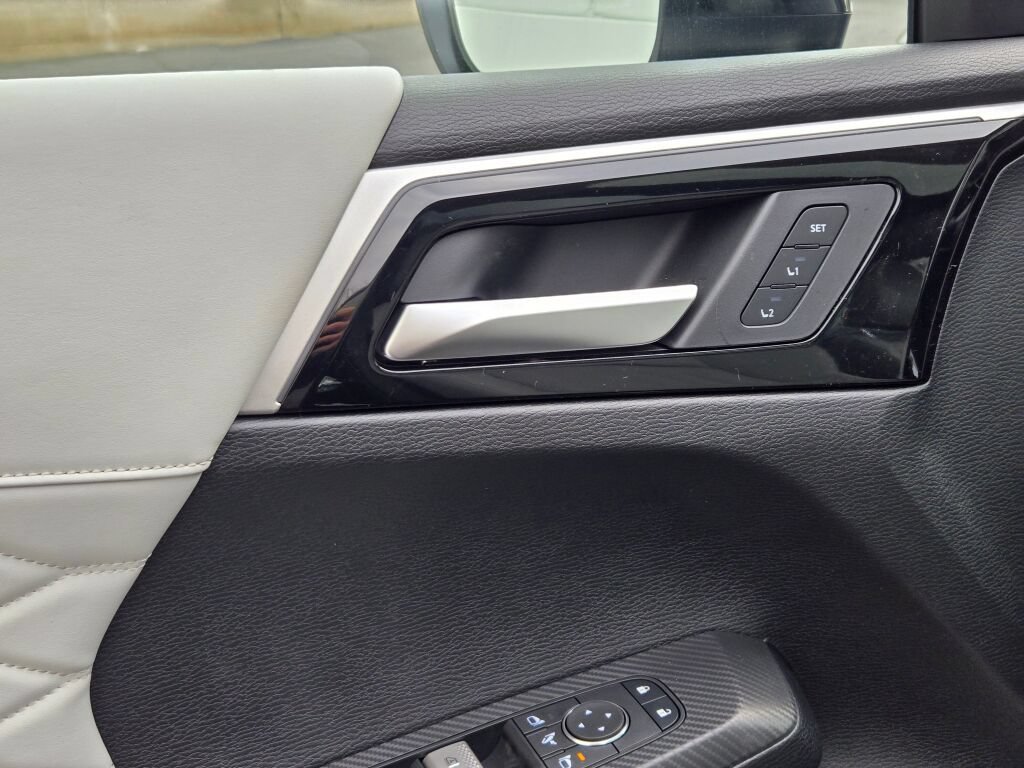 New 2026 Mitsubishi Outlander SEL AWD/4WD image 22