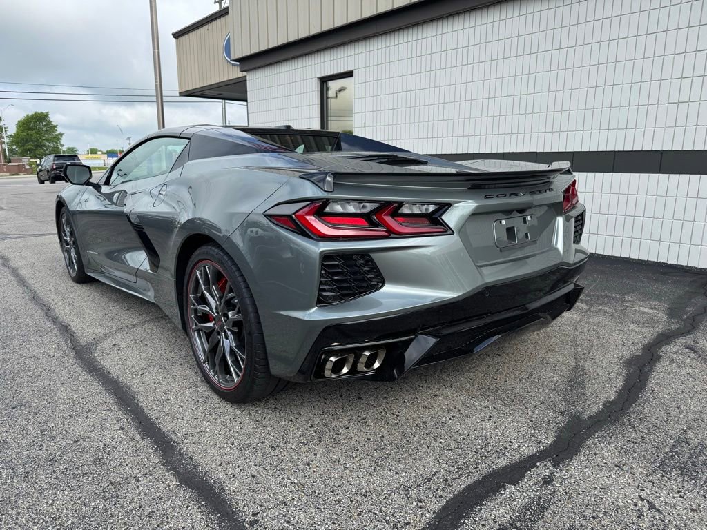Used 2023 Chevrolet Corvette Stingray Convertible image 4