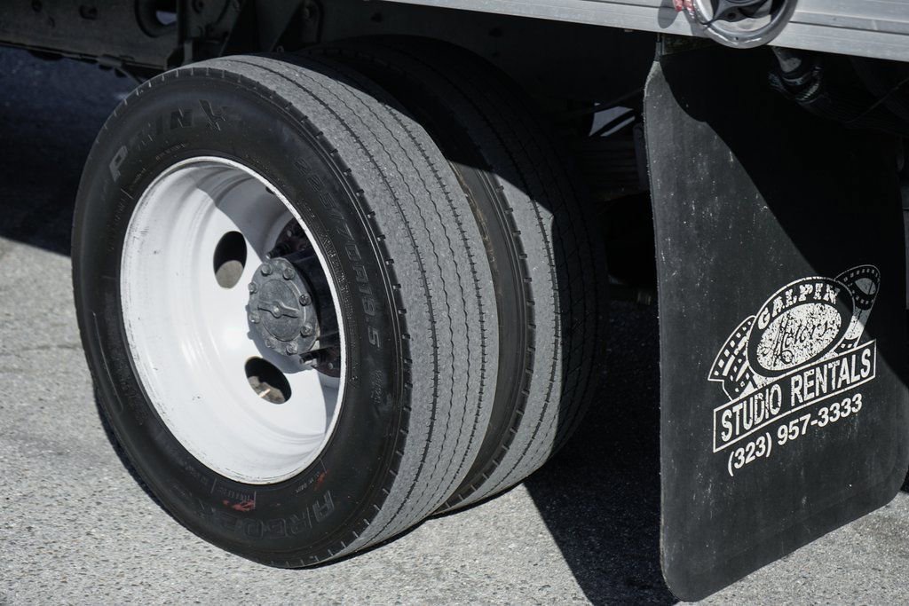 Used 2017 Ford F550 2WD Regular Cab Super Duty image 44