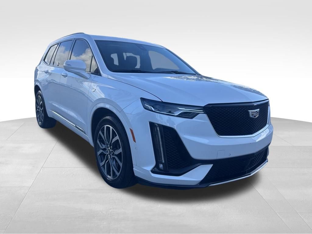 Used 2021 Cadillac XT6 Sport image 2