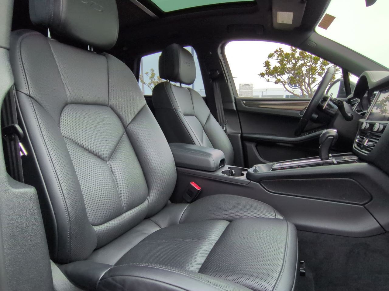 Used 2023 Porsche Macan GTS AWD/4WD image 26