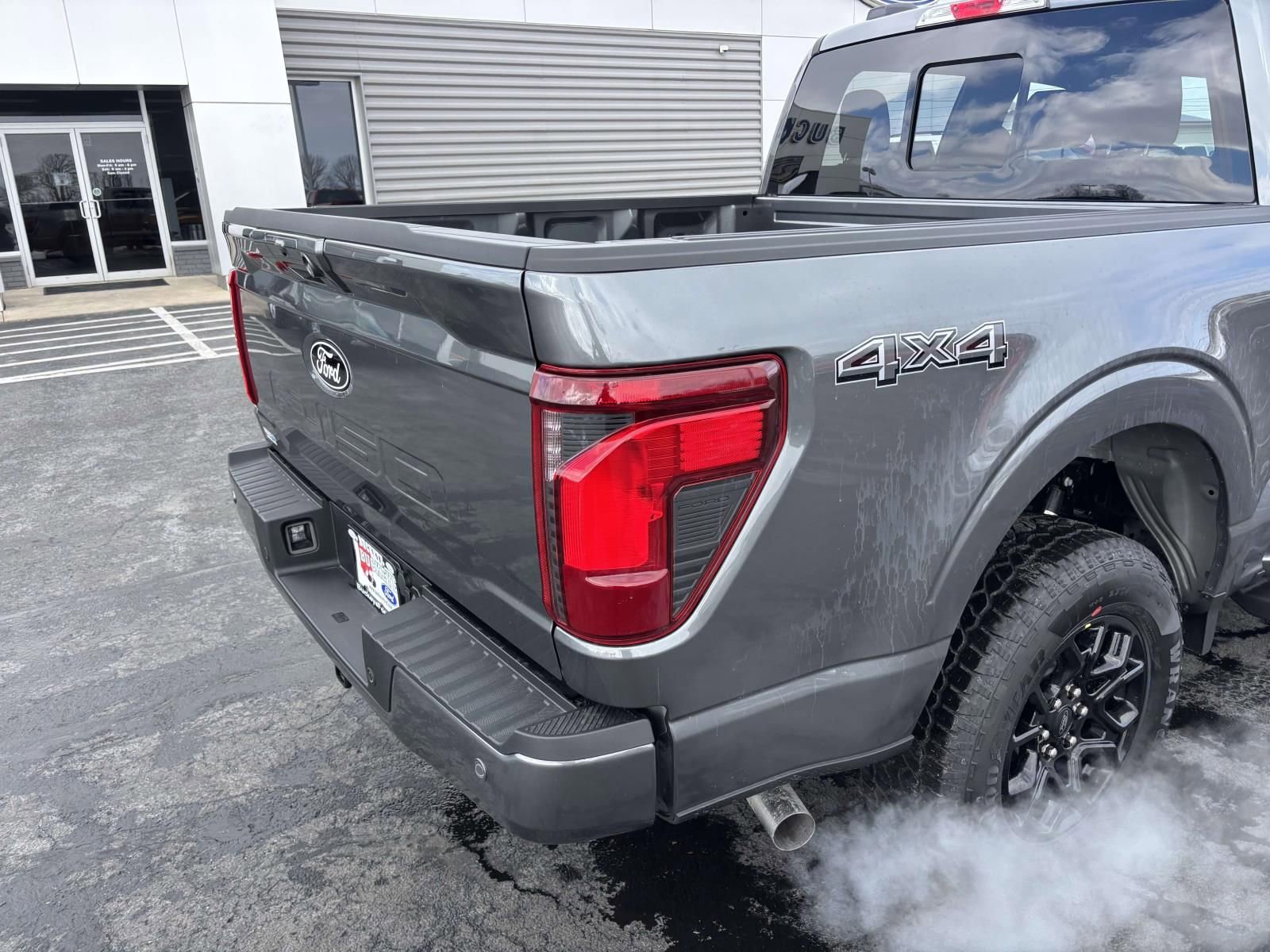 New 2025 Ford F150 XLT w/ Equipment Group 302A MID image 9