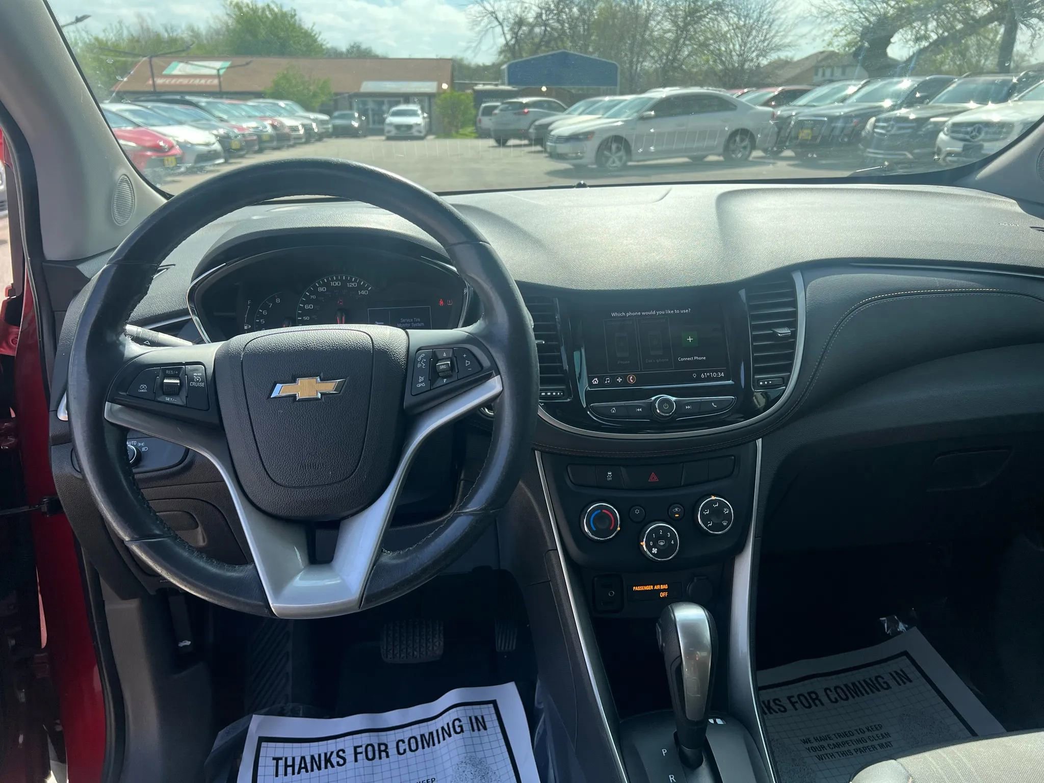 Used 2020 Chevrolet Trax LT w/ LT Convenience Package image 10