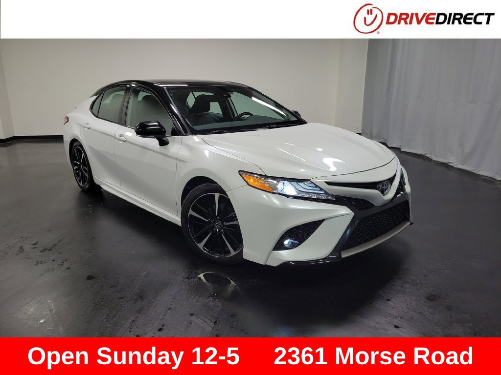 Used 2020 Toyota Camry XSE w/ Navigation Package FWD image 1