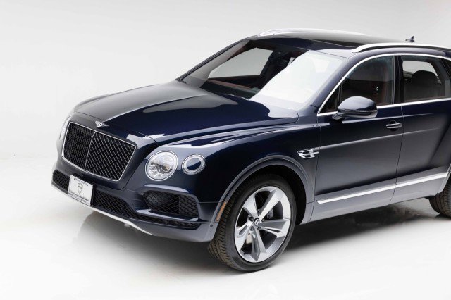 Used 2019 Bentley Bentayga image 25