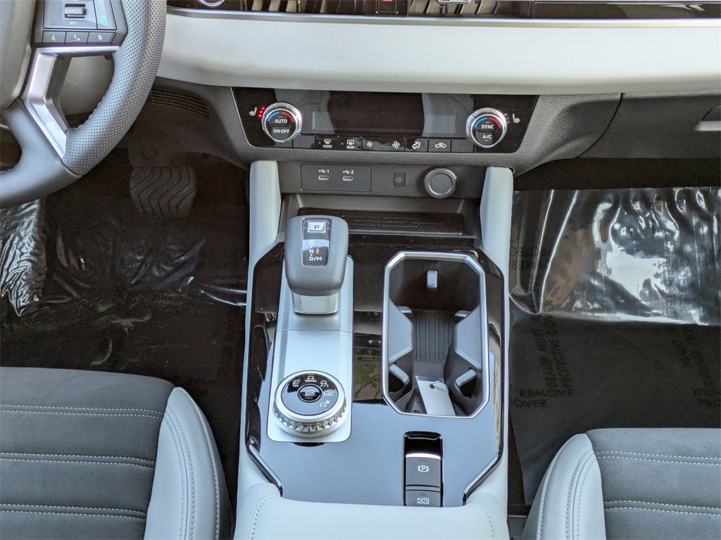 New 2025 Mitsubishi Outlander SE image 20