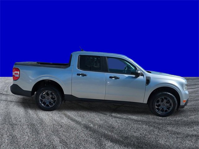 Certified 2022 Ford Maverick XLT image 3
