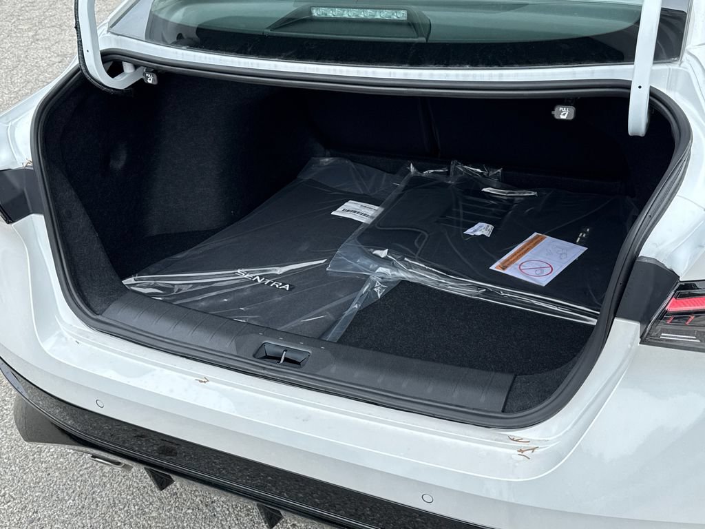 New 2026 Nissan Sentra SR w/ SR Premium Package FWD image 20