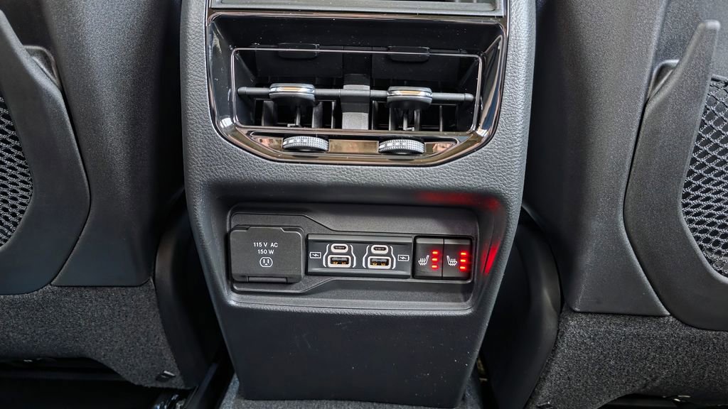 New 2025 Jeep Grand Cherokee Limited w/ Black Appearance Package image 27