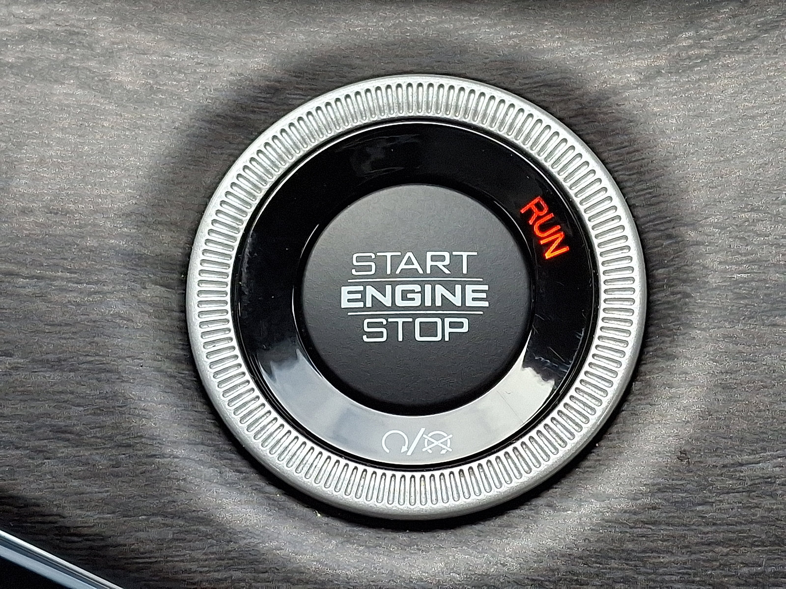 Used 2023 Jeep Grand Cherokee Overland w/ Luxury Tech Group IV image 28