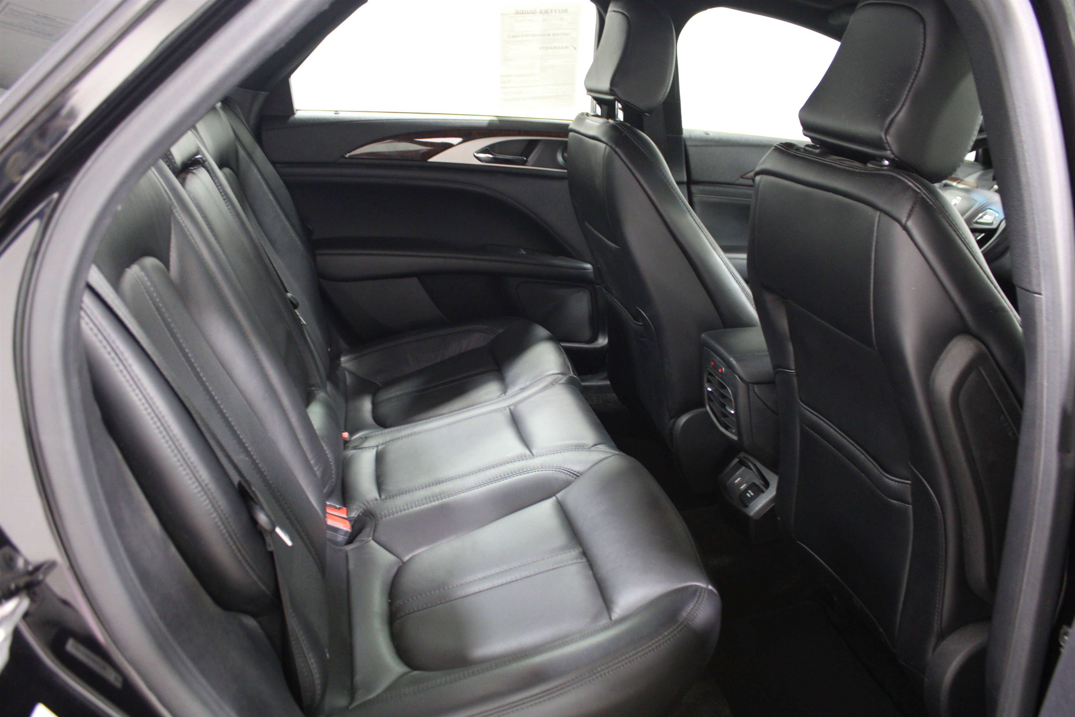 Used 2020 Lincoln MKZ Reserve w/ Monochromatic Package FWD image 21