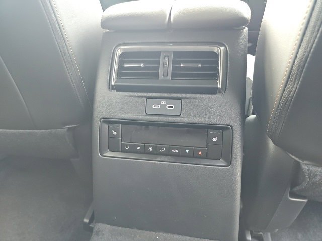 New 2025 MAZDA CX-70 3.3 Turbo w/ Premium Plus Pkg image 19