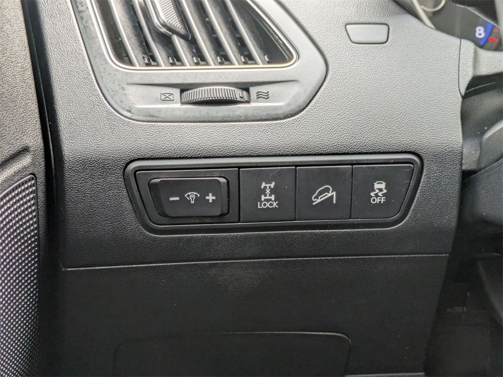 Used 2015 Hyundai Tucson SE image 17