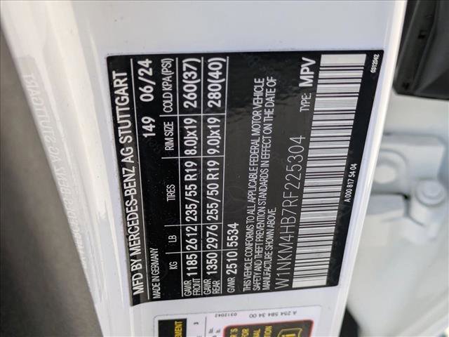 Used 2024 Mercedes-Benz GLC 300 4MATIC w/ AMG Line image 26