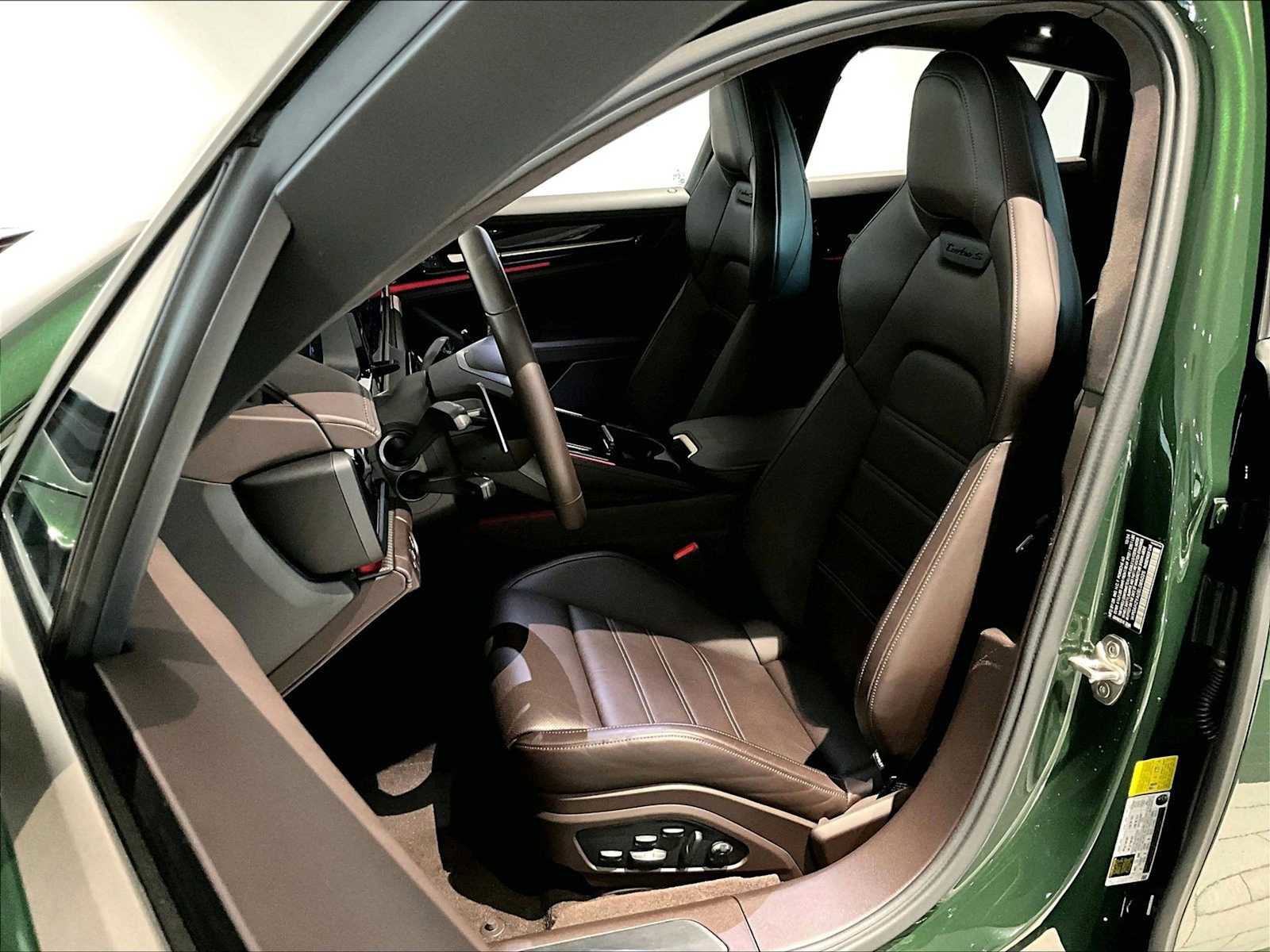 Used 2025 Porsche Panamera Turbo S image 8