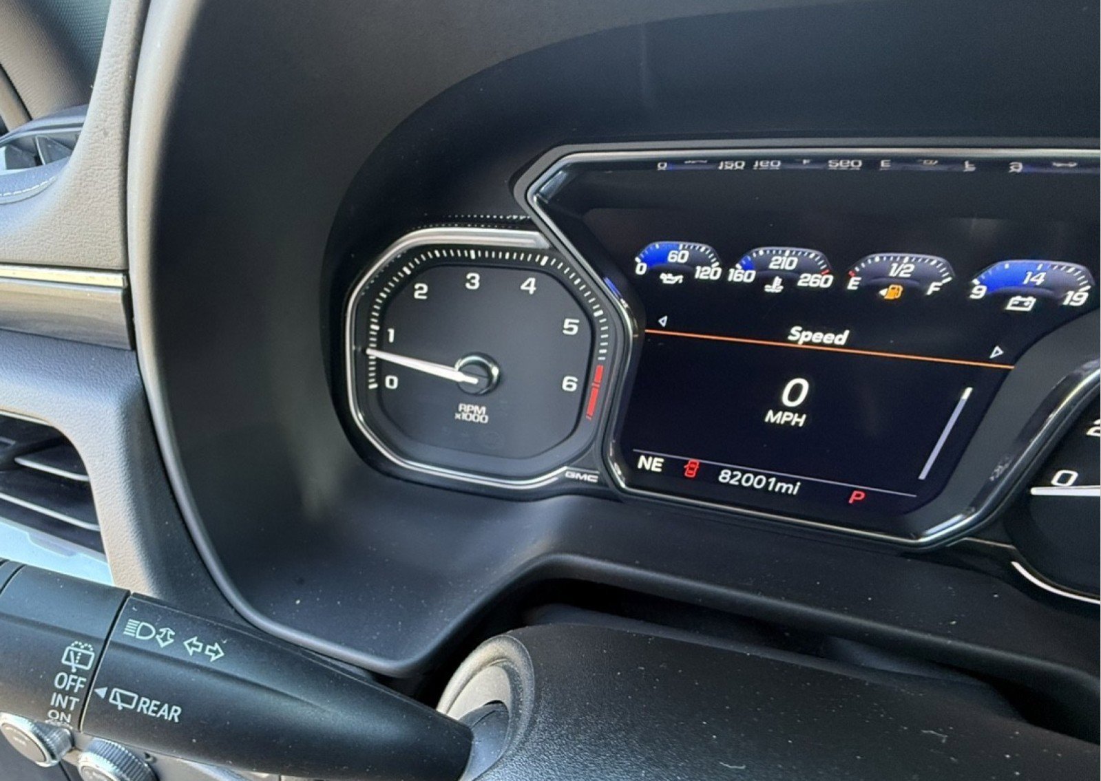 Used 2021 GMC Yukon SLT w/ SLT Premium Package image 35