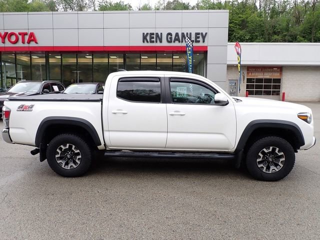Certified 2023 Toyota Tacoma TRD Off-Road AWD/4WD image 2