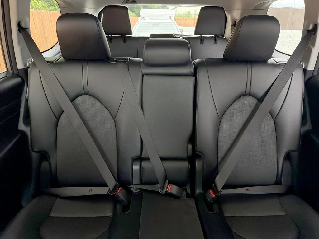 Used 2024 Toyota Grand Highlander AWD image 30