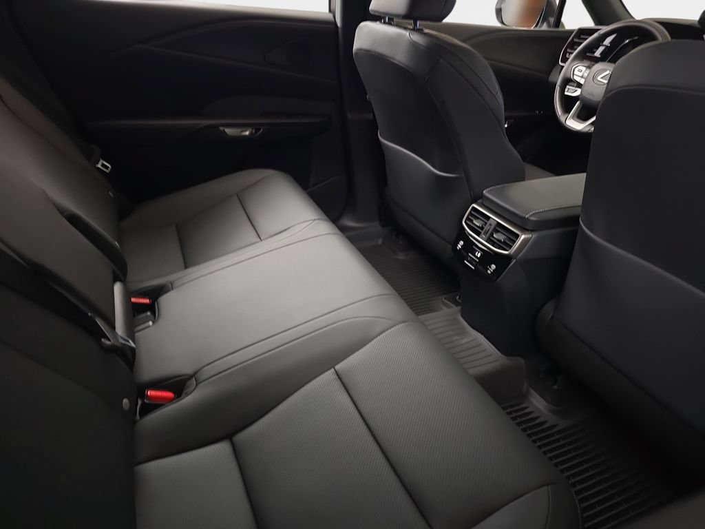 New 2026 Lexus RX 450h AWD w/ Convenience Package image 11