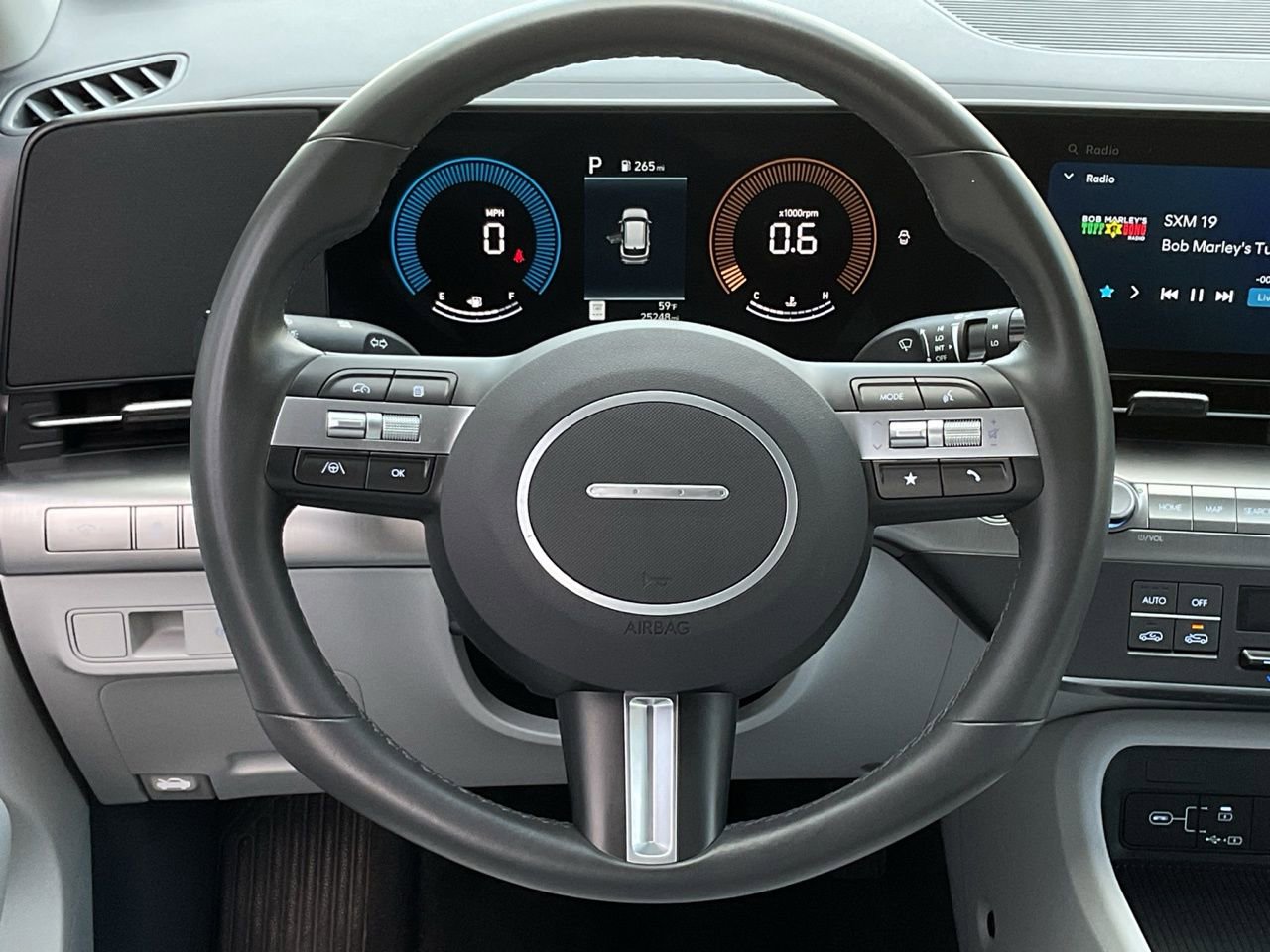 Used 2025 Hyundai Kona SEL image 21