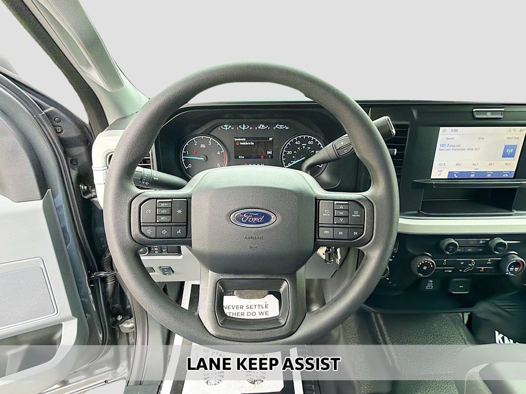 New 2026 Ford F550 4x4 Crew Cab Super Duty w/ XLT Value Package image 3