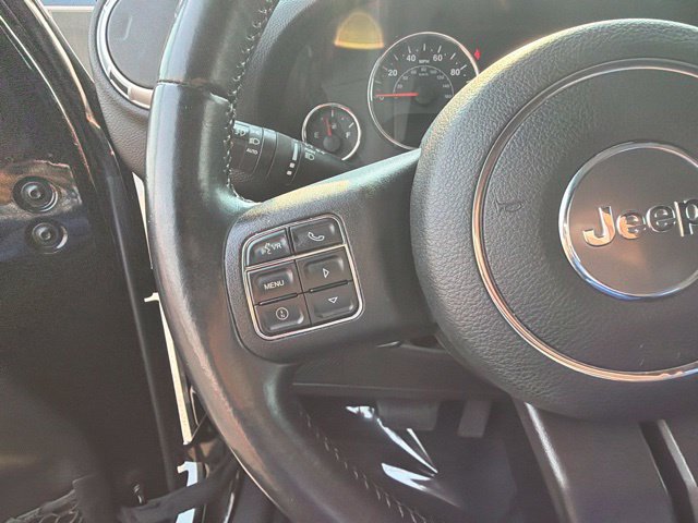Used 2013 Jeep Wrangler Unlimited Sahara w/ Connectivity Group AWD/4WD image 19