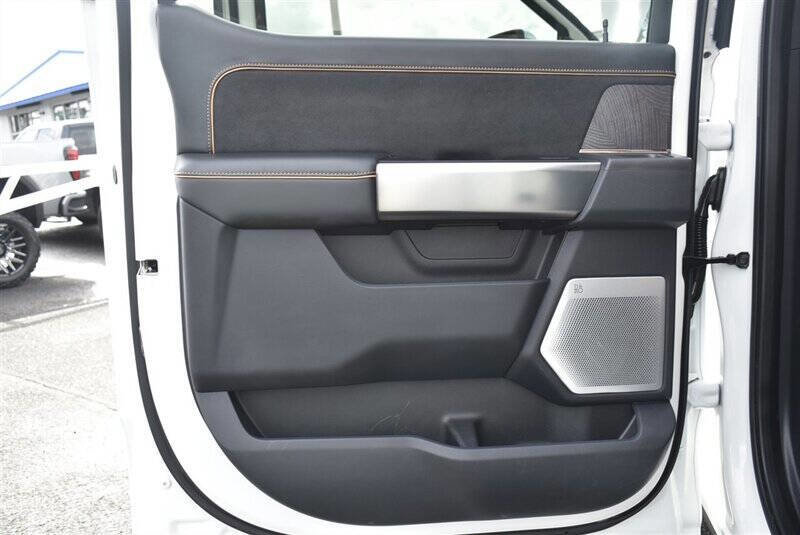 Used 2024 Ford F350 Platinum image 24