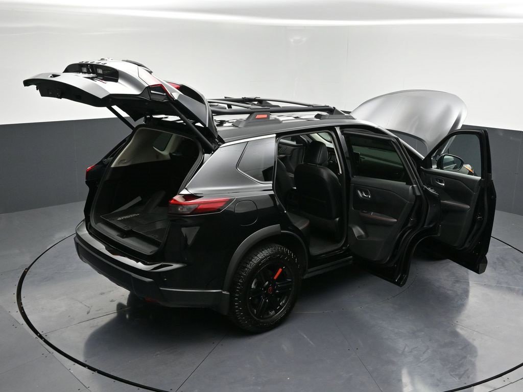 Used 2025 Nissan Rogue SV w/ Rock Creek Premium Package image 35