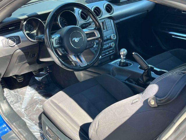 Used 2022 Ford Mustang GT RWD image 14