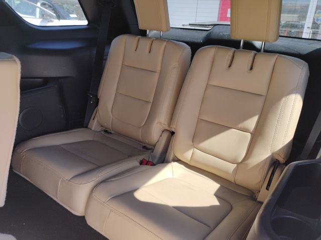 Used 2016 Ford Explorer XLT w/ Equipment Group 202A image 13