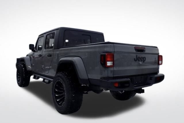 Used 2021 Jeep Gladiator Willys image 10
