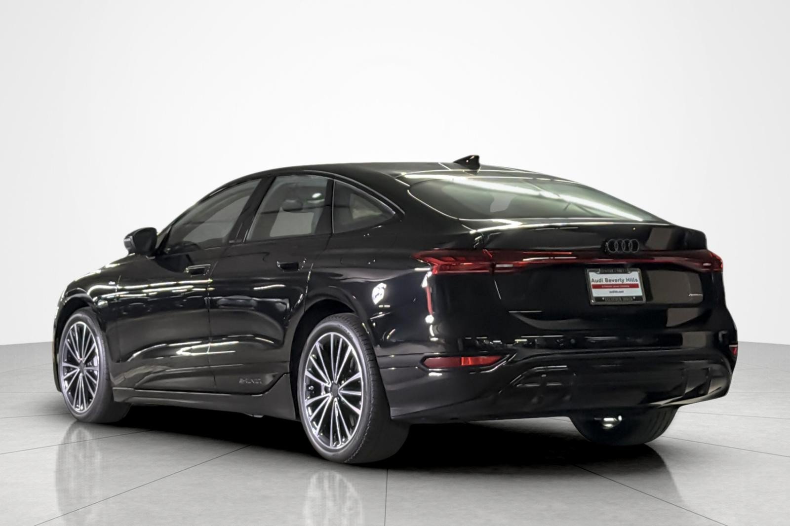 New 2027 Audi A6 e-tron Premium Plus AWD/4WD image 4