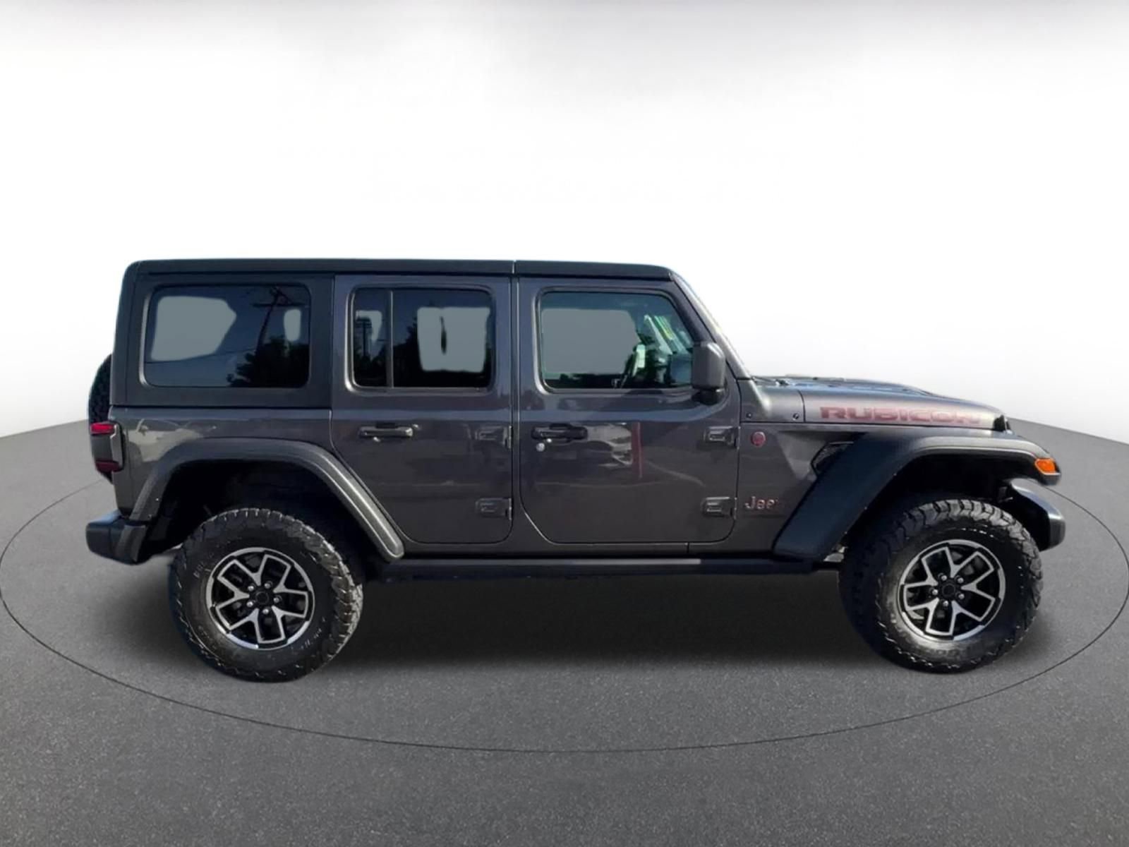 Used 2025 Jeep Wrangler Unlimited Rubicon image 16