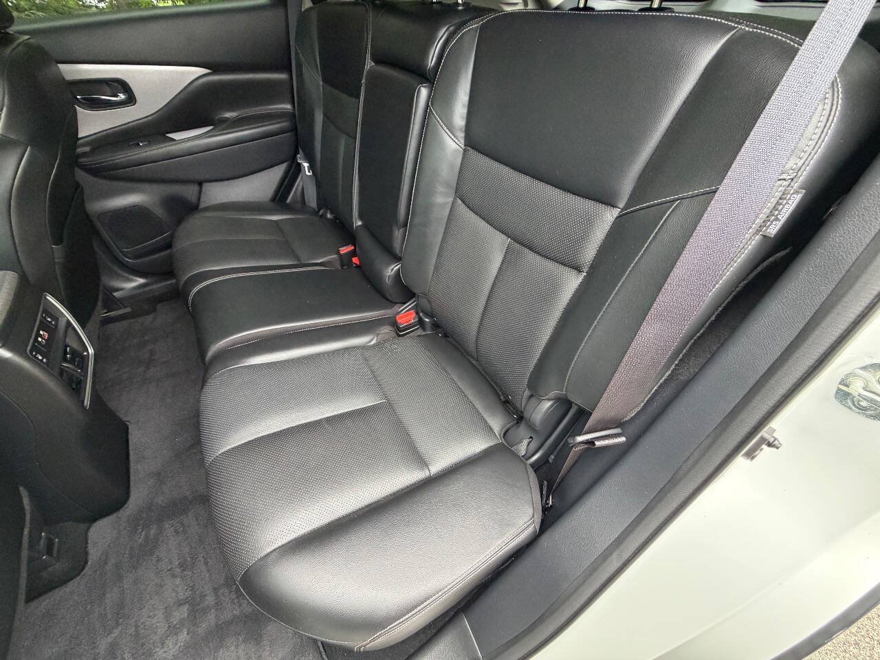 Used 2019 Nissan Murano SL w/ SL Technology Package AWD/4WD image 12