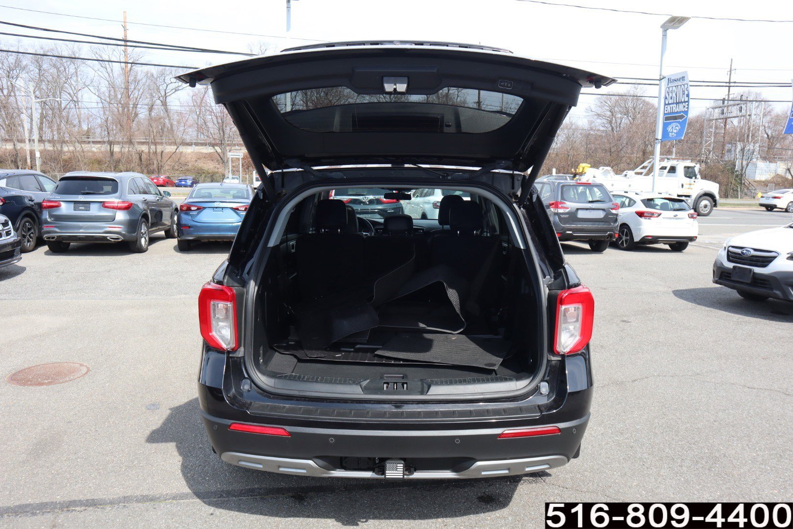 Used 2023 Ford Explorer XLT w/ Equipment Group 202A image 32