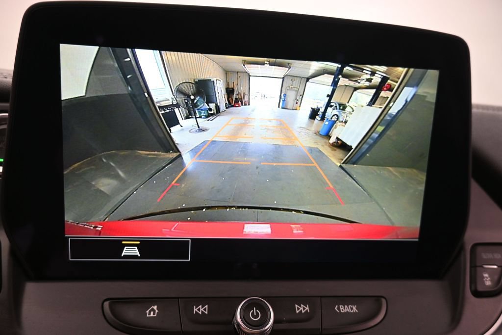 Used 2025 Chevrolet Blazer LT FWD image 15
