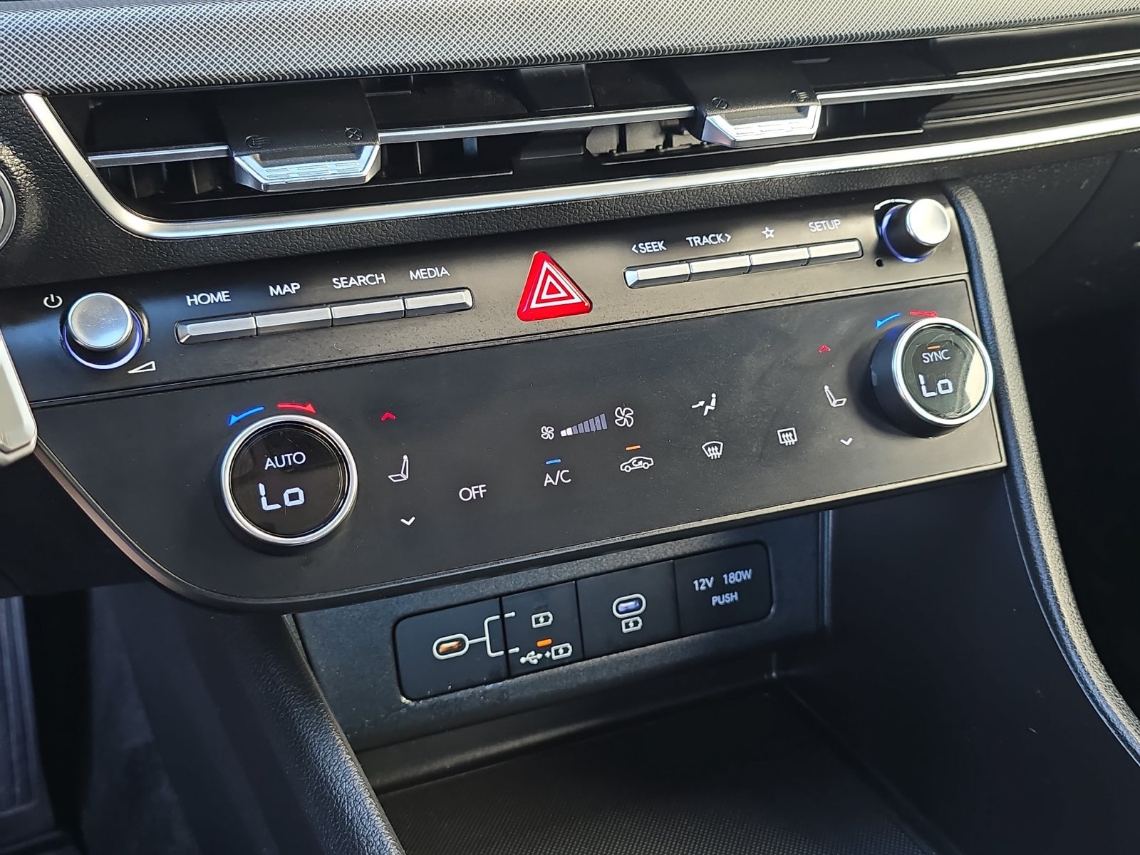 Used 2024 Hyundai Sonata SEL FWD image 25