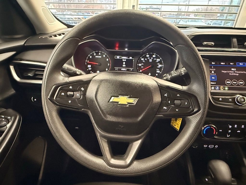 Used 2021 Chevrolet TrailBlazer LS image 22