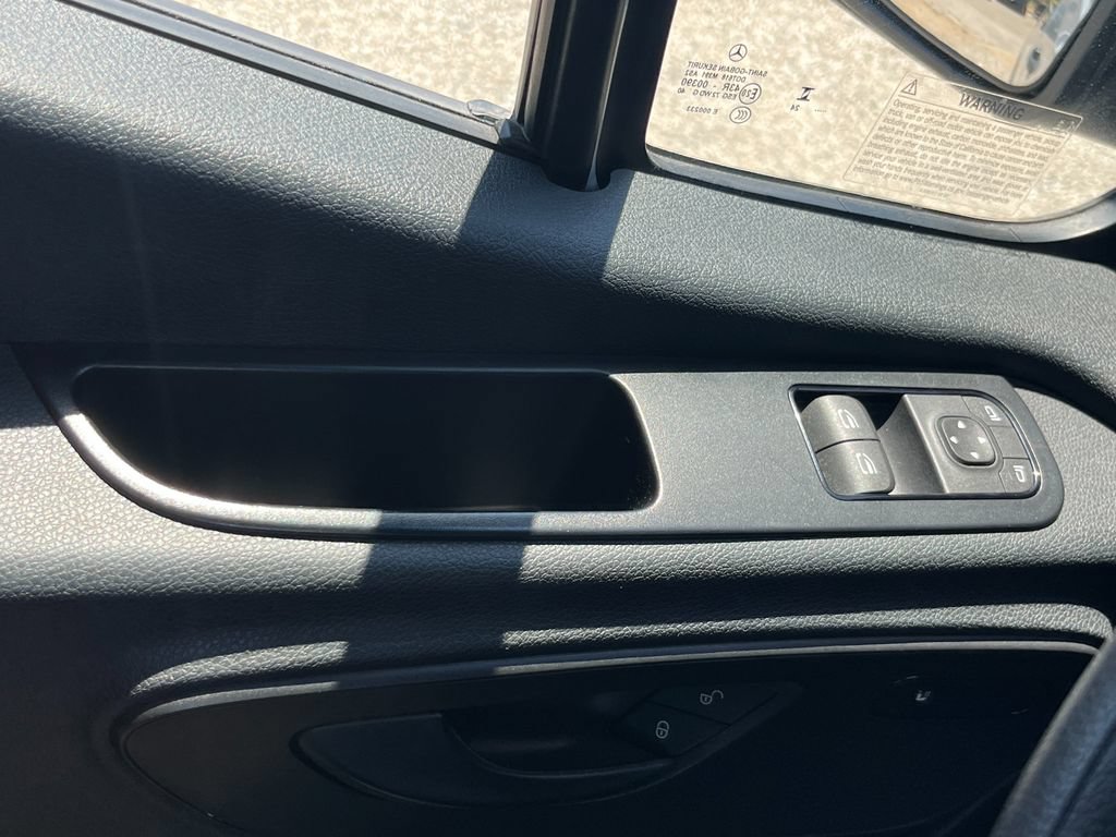 Used 2024 Mercedes-Benz Sprinter 2500 image 24